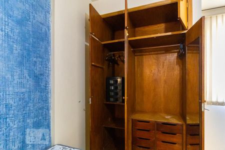 Apartamento para alugar com 45m², 1 quarto e sem vagaQuarto - Armários