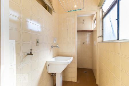 Área de serviço de apartamento para alugar com 2 quartos, 67m² em Cambuí, Campinas