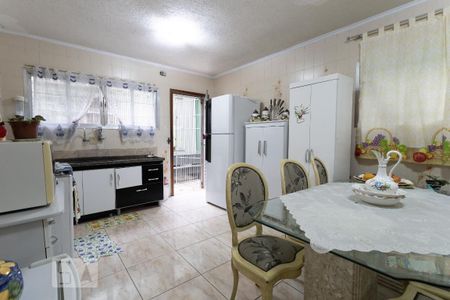 Casa à venda com 150m², 2 quartos e 2 vagasCozinha