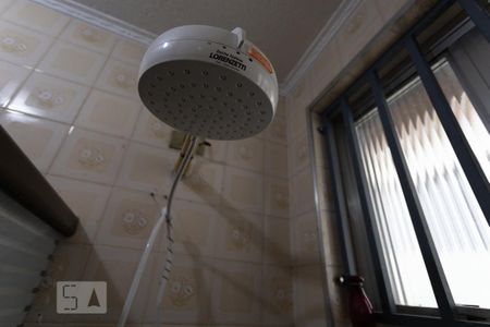 Casa à venda com 150m², 2 quartos e 2 vagasBanheiro Social - Chuveiro