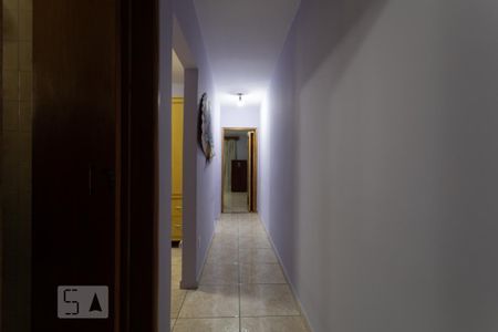 Casa à venda com 150m², 2 quartos e 2 vagasCorredor