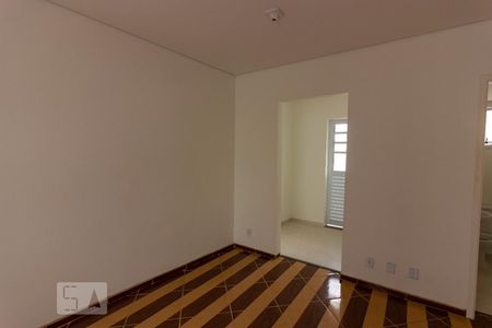 Sala de casa de condomínio para alugar com 2 quartos, 48m² em Quinta dos Angicos, Cotia