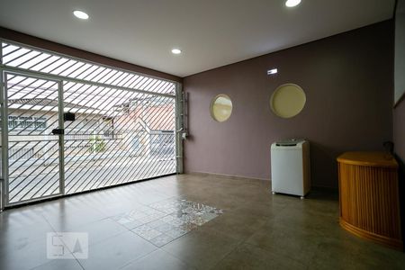 Casa à venda com 140m², 3 quartos e 2 vagasGaragem