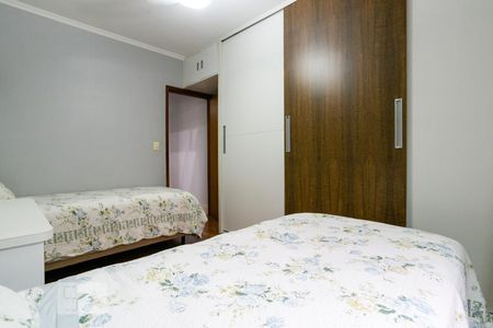 Casa à venda com 140m², 3 quartos e 2 vagasQuarto 2