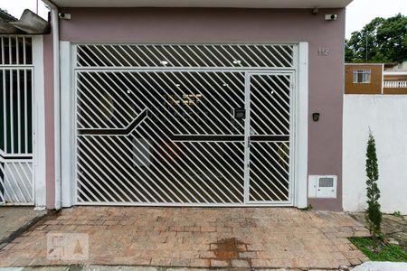 Casa à venda com 140m², 3 quartos e 2 vagasFachada