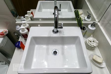 Casa à venda com 140m², 3 quartos e 2 vagasBanheiro da Suíte