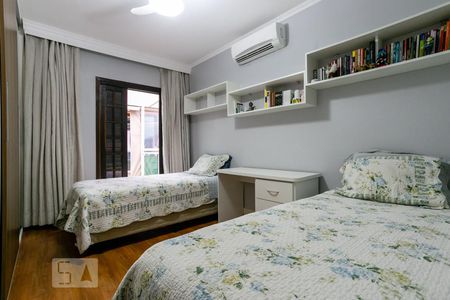 Casa à venda com 140m², 3 quartos e 2 vagasQuarto 2