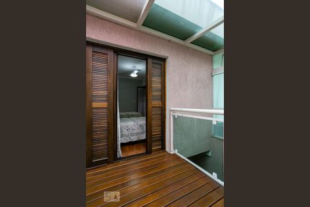 Casa à venda com 140m², 3 quartos e 2 vagasDeck do quarto 2