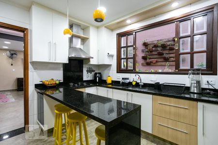 Casa à venda com 140m², 3 quartos e 2 vagasCozinha