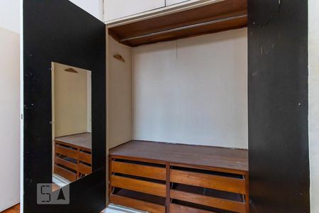 Apartamento para alugar com 95m², 2 quartos e 1 vagaQuarto 2 - Armários