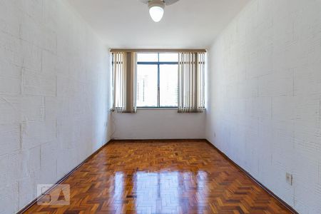 Sala de apartamento para alugar com 2 quartos, 95m² em Cambuí, Campinas