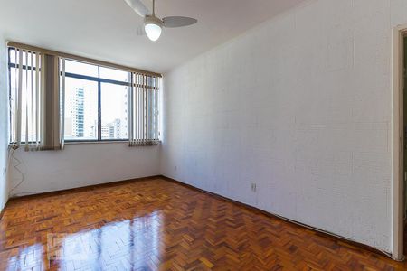 Sala de apartamento para alugar com 2 quartos, 95m² em Cambuí, Campinas