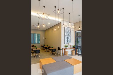 Studio para alugar com 28m², 1 quarto e sem vaga Studio para alugar com 28m², 1 quarto e sem vagaÁrea comum - Salão de festas