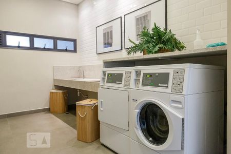 Studio para alugar com 28m², 1 quarto e sem vaga Studio para alugar com 28m², 1 quarto e sem vagaLavanderia