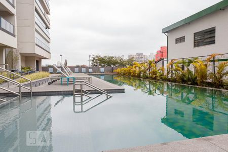 Studio para alugar com 28m², 1 quarto e sem vaga Studio para alugar com 28m², 1 quarto e sem vagaÁrea comum - Piscina