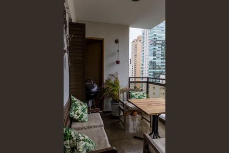 Varanda da Sala de apartamento para alugar com 3 quartos, 125m² em Indianópolis, São Paulo