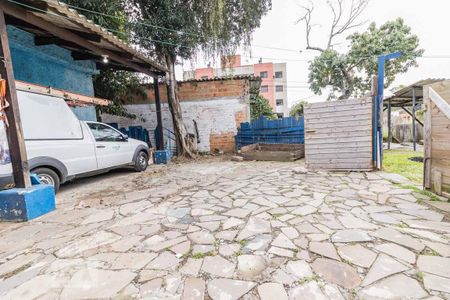 Casa à venda com 80m², 2 quartos e 2 vagasQuintal
