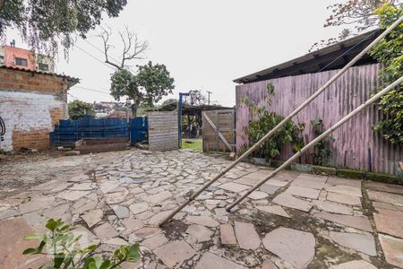 Casa à venda com 80m², 2 quartos e 2 vagasQuintal