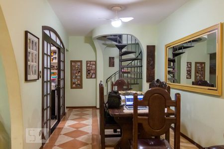 Sala de casa à venda com 4 quartos, 200m² em Mauá, São Caetano do Sul