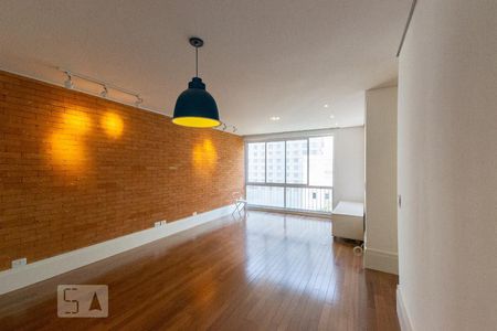 Sala de apartamento para alugar com 3 quartos, 124m² em Itaim Bibi, São Paulo