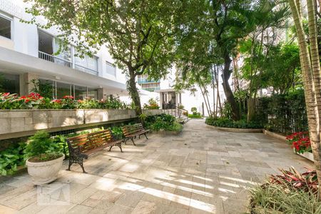 Apartamento para alugar com 124m², 3 quartos e 1 vaga Apartamento para alugar com 124m², 3 quartos e 1 vagaÁrea Comum