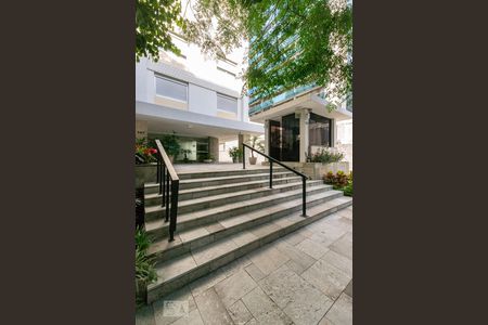 Apartamento para alugar com 124m², 3 quartos e 1 vaga Apartamento para alugar com 124m², 3 quartos e 1 vagaFachada