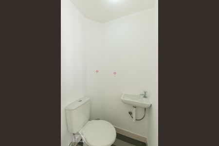 Apartamento para alugar com 124m², 3 quartos e 1 vaga Apartamento para alugar com 124m², 3 quartos e 1 vagaBanheiro de Serviço