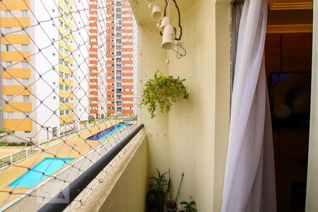 Apartamento à venda com 69m², 3 quartos e 1 vagaSacada da Sala