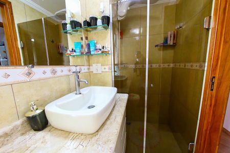 Apartamento à venda com 69m², 3 quartos e 1 vagaBanheiro