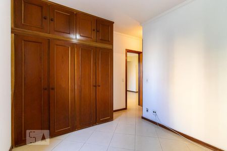 Quarto da suíte de apartamento para alugar com 1 quarto, 70m² em Botafogo, Campinas