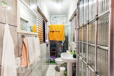 Casa à venda com 330m², 3 quartos e 2 vagasBanheiro