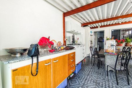 Casa à venda com 330m², 3 quartos e 2 vagasÁrea