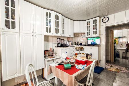 Casa à venda com 330m², 3 quartos e 2 vagasCozinha