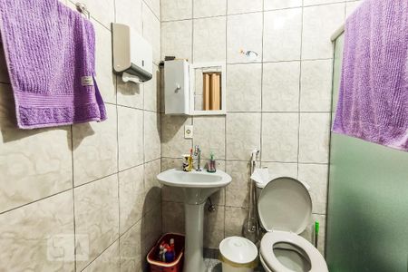 Casa à venda com 330m², 3 quartos e 2 vagasBanheiro