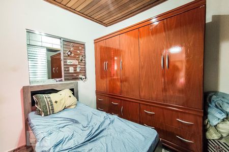 Quarto 2 de casa à venda com 3 quartos, 330m² em Vila Morse, São Paulo