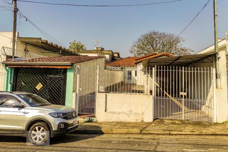 Casa à venda com 330m², 3 quartos e 2 vagasFachada