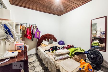Casa à venda com 330m², 3 quartos e 2 vagasQuarto 3
