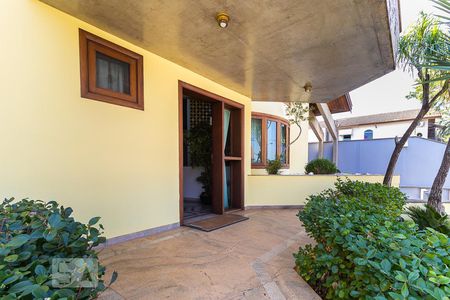 Hall de entrada de casa à venda com 4 quartos, 620m² em Parque Taquaral, Campinas