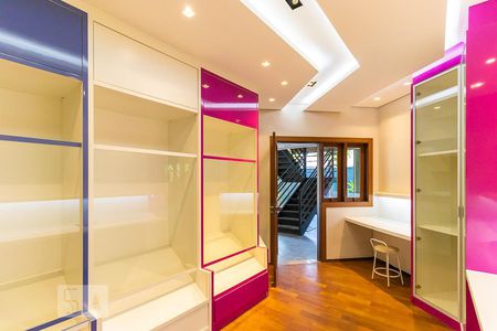 Casa à venda com 620m², 4 quartos e 4 vagas Casa à venda com 620m², 4 quartos e 4 vagasSala 3