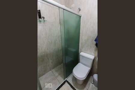 Casa à venda com 240m², 3 quartos e 2 vagasBanheiro da Suíte 3