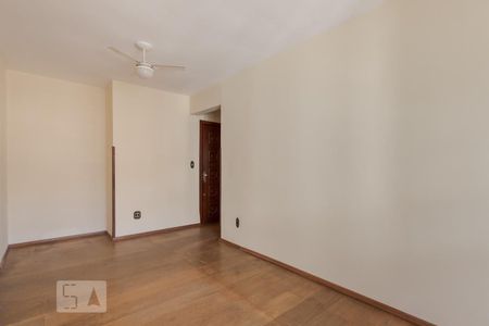 Apartamento à venda com 68m², 2 quartos e sem vagaSala