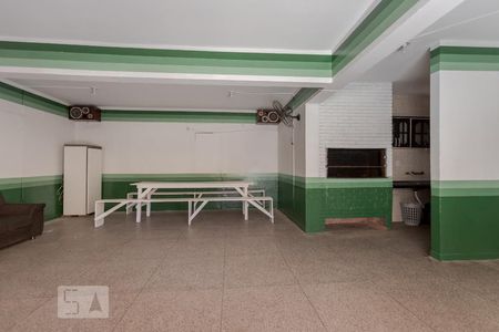 Apartamento à venda com 68m², 2 quartos e sem vagaÁrea comum - Salão de festas