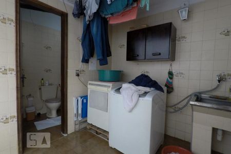 Casa à venda com 315m², 3 quartos e 2 vagasÁrea de Serviço