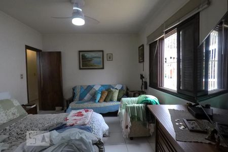 Casa à venda com 315m², 3 quartos e 2 vagasSuíte