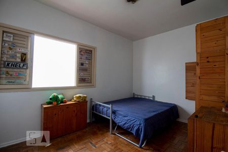 Casa à venda com 196m², 4 quartos e 2 vagasQuarto 2