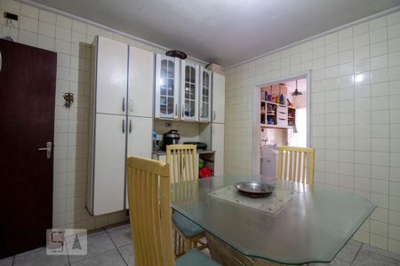 Casa à venda com 196m², 4 quartos e 2 vagasCozinha