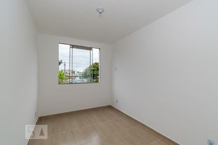 Quarto 1 de apartamento para alugar com 2 quartos, 55m² em Cordovil, Rio de Janeiro