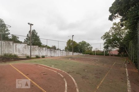 Casa de condomínio à venda com 252m², 4 quartos e 2 vagas Casa de condomínio à venda com 252m², 4 quartos e 2 vagasÁrea Comum - Quadra Esportiva