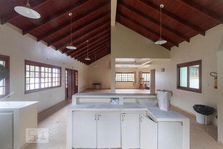 Casa de condomínio à venda com 252m², 4 quartos e 2 vagas Casa de condomínio à venda com 252m², 4 quartos e 2 vagasÁrea comum - Salão de festas