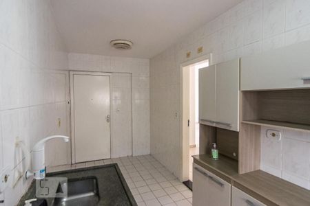 Apartamento à venda com 91m², 3 quartos e 2 vagas Apartamento à venda com 91m², 3 quartos e 2 vagasCozinha